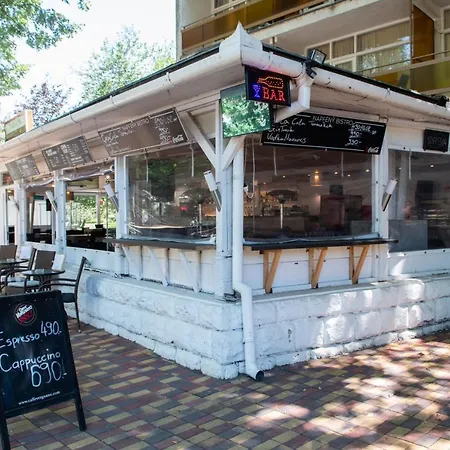 Ce Napfeny שיופוק