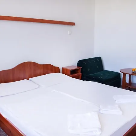 מלון Ce Napfeny שיופוק