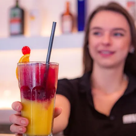 Ce Napfeny מלון שיופוק