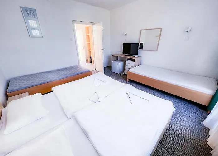 Ce那坡凡尼酒店 酒店