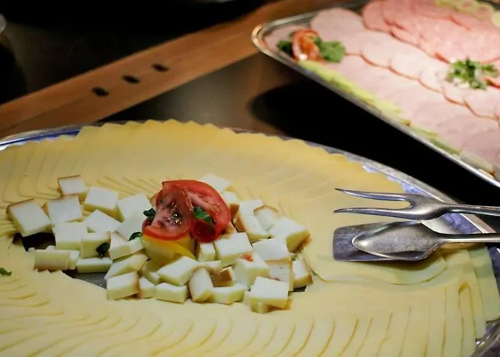 Ce那坡凡尼酒店 酒店 3*