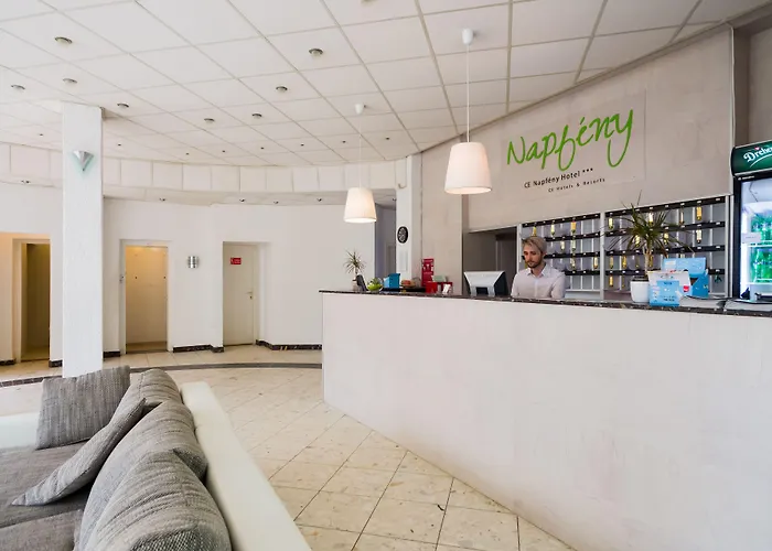 酒店 Ce那坡凡尼酒店