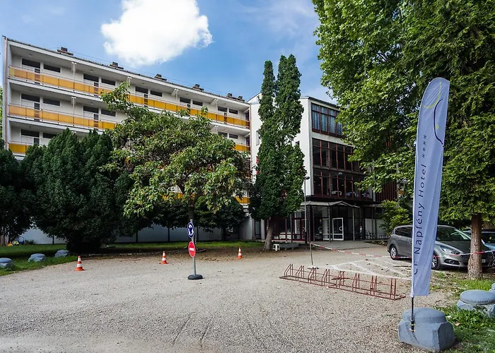 Ce Napfény Szálloda